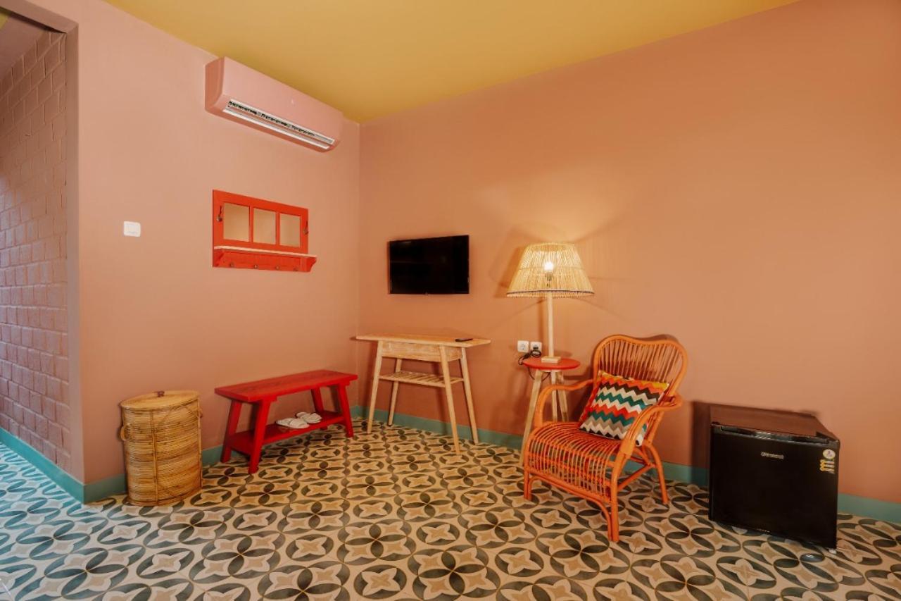 Por Aqui Stay & Dine Yogyakarta Exterior photo